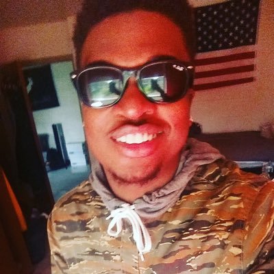 Profile Picture of Jeffrey Redd (@BlueForeigner24) on Twitter