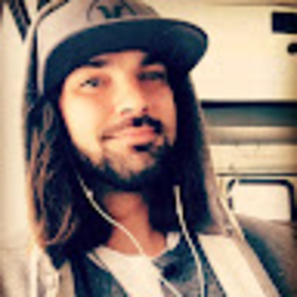 Profile Picture of Michael Lusk (@mklusk) on Poshmark