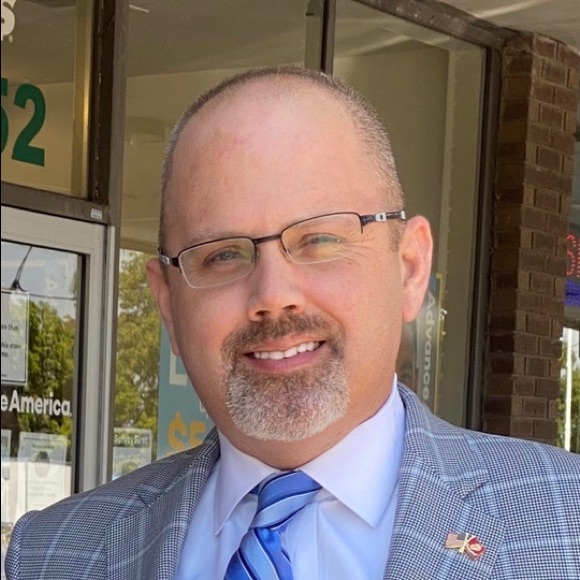 Profile Picture of Thomas Hazlette (@thazl82) on Poshmark