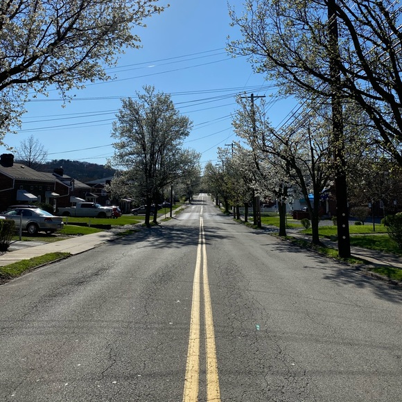 Profile Picture of Chris Meyers (@chrismeyers16) on Poshmark