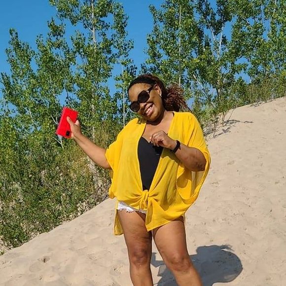 Profile Picture of Dawn Campbell (@kimmie_wills) on Poshmark