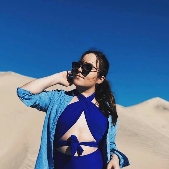 Profile Picture of Lauren Soberon (@benitezsob) on Poshmark