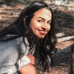 Profile Picture of Júlia Moura (@jumoura) on Instagram