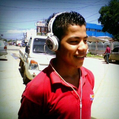 Profile Picture of ERIK ERAZO (@Shalonerazo) on Twitter