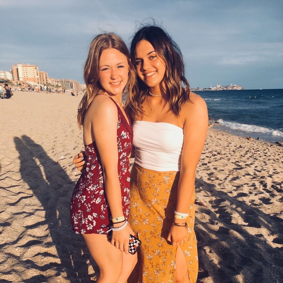 Profile Picture of Grace Ostaff (@graceostaff) on Poshmark