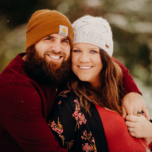 Profile Picture of Amanda Pugh (@pughamanda868) on Poshmark