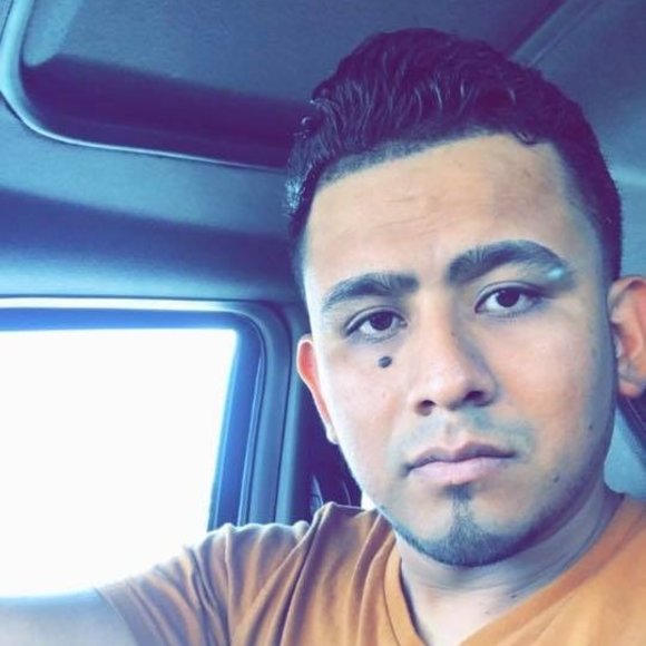 Profile Picture of Sahn Sahn (@123355hss) on Poshmark