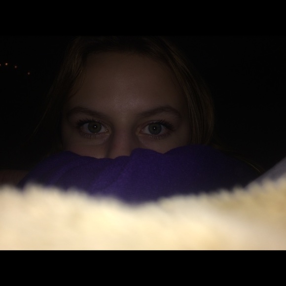 Profile Picture of Samantha Tofte (@samanthatofte) on Poshmark