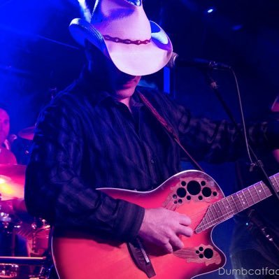 Profile Picture of Dennis Wayne Halverson (@DennisWayneHal2) on Twitter