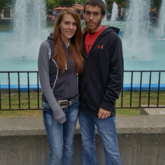 Profile Picture of Whitney Tuttle (@whiitney) on Poshmark