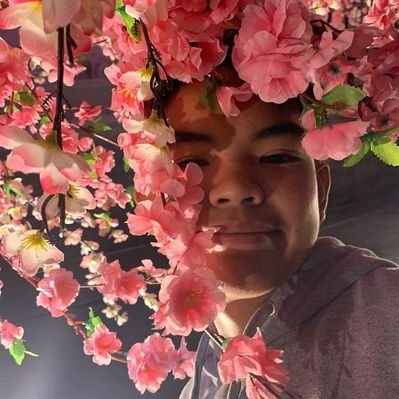 Profile Picture of Nicole James Basa Flores (@BasaFlores) on Twitter