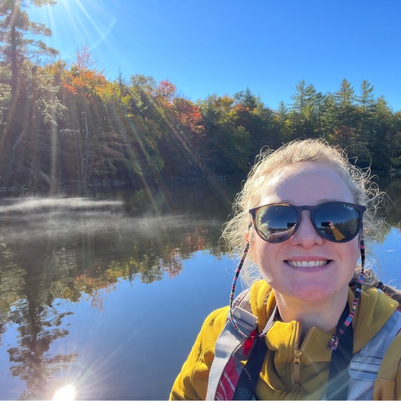 Profile Picture of Melissa Cascini (@mcascini) on Poshmark