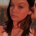 Profile Picture of 🦋 (@elinor.johnson) on Instagram