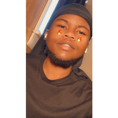 Profile Picture of Emmitt 💖 (@Darrell_Lee98) on Twitter