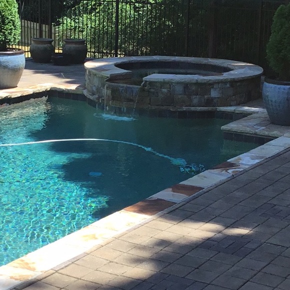 Profile Picture of Mike Shelton (@sands27) on Poshmark