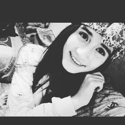 Profile Picture of Yesenia Diaz 😍 👽 (@MonidYesenia) on Twitter