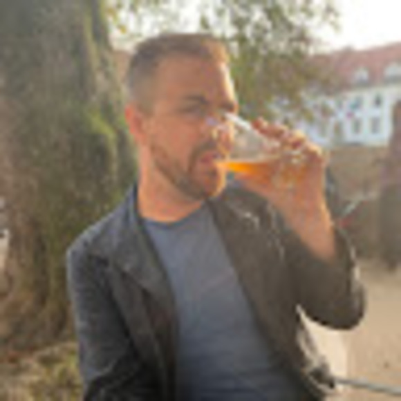 Profile Picture of Nick Weigeldt (@nickweigeldt) on Poshmark