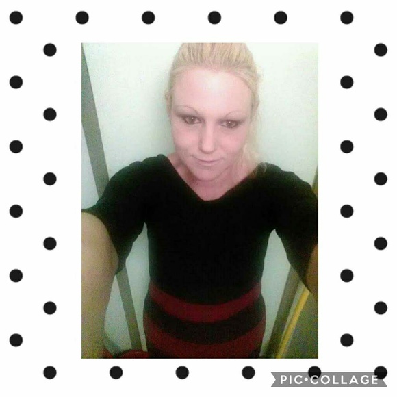 Profile Picture of Jessica Bastien (@mimi_tess) on Poshmark