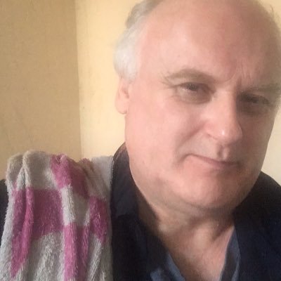 Profile Picture of Sean ‘Run With The Fox’ Flinn 🎄🦊#SaveOurArts✨☃️ (@SFlinn67) on Twitter