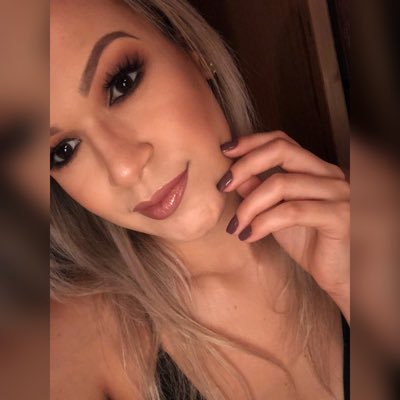 Profile Picture of Eliza Lopes (@elizalopes363) on Twitter