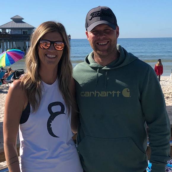 Profile Picture of Jen Zweep (@jzweep13) on Poshmark