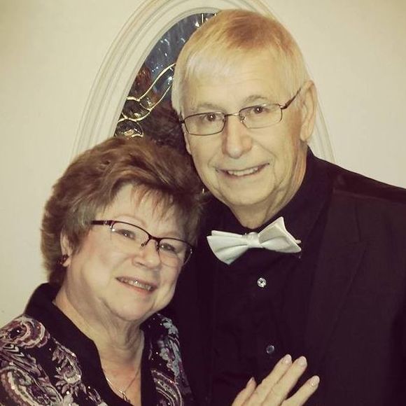 Profile Picture of Dan Andrysiak (@dan_andrysiak) on Poshmark