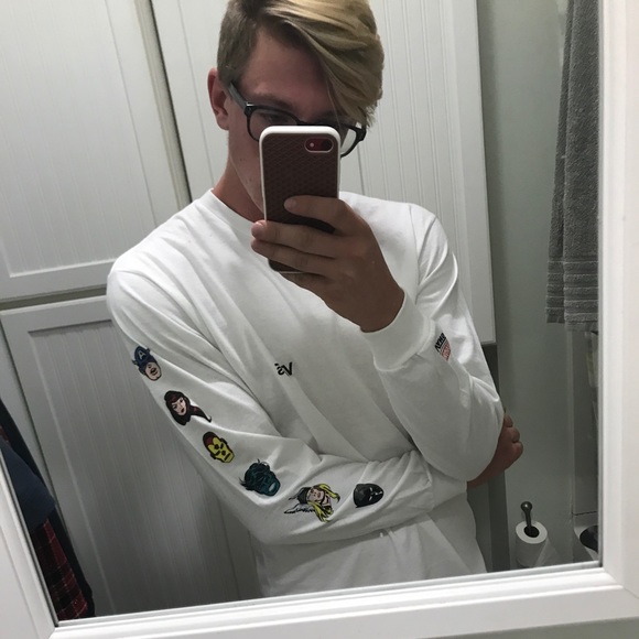 Profile Picture of Peter Ash (@peteyman01) on Poshmark