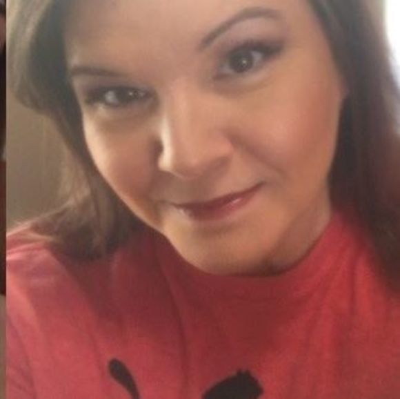 Profile Picture of Shelly Mcquillen (@smcquillen) on Poshmark