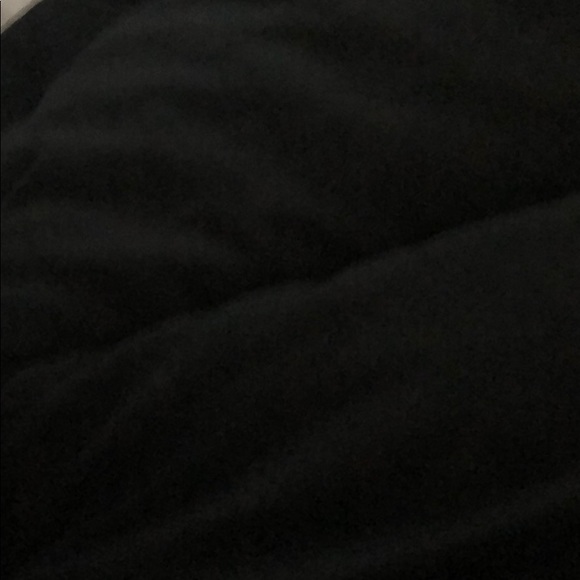 Profile Picture of Nicole Czarniecki (@nczarniecki) on Poshmark