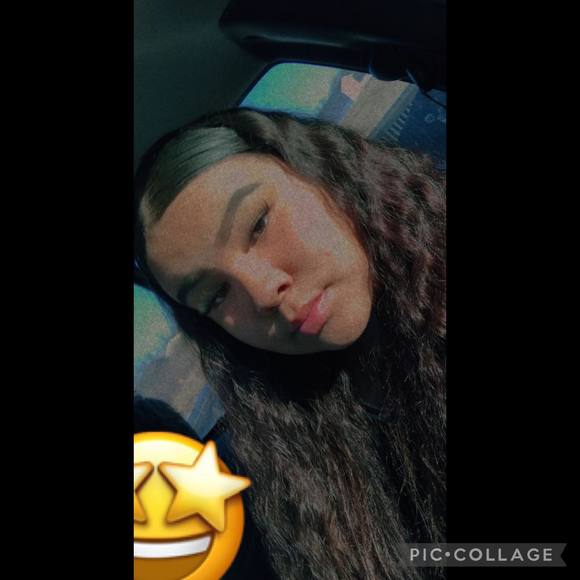 Profile Picture of Kyleah Alexson (@kj_alexson) on Poshmark