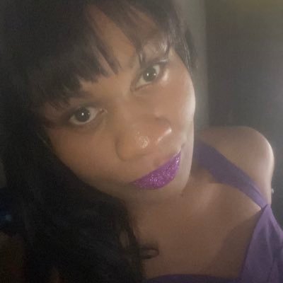 Profile Picture of Pats 5th 💙❤🏈 (@LorraineE_C) on Twitter