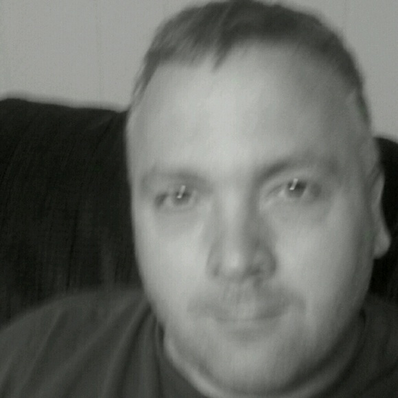 Profile Picture of Ron Jacobs (@ron6352) on Poshmark