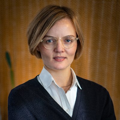Profile Picture of Lotte Knakkergaard (@LotteKn) on Twitter