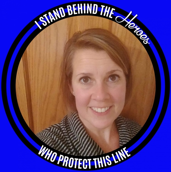 Profile Picture of Kenna Munyon (@kennamunyon) on Poshmark