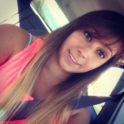 Profile Picture of Sarah Mecimore (@SB_Cards15) on Twitter