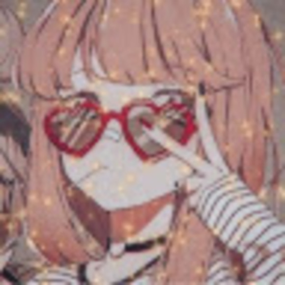 Profile Picture of G l o s s y Tears (@balesleah123) on Poshmark