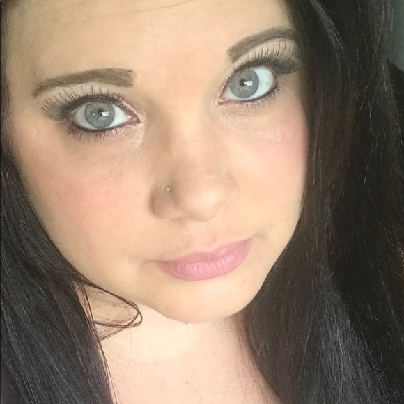 Profile Picture of Jacqueline Calhoun (@jcalhoun1876) on Poshmark