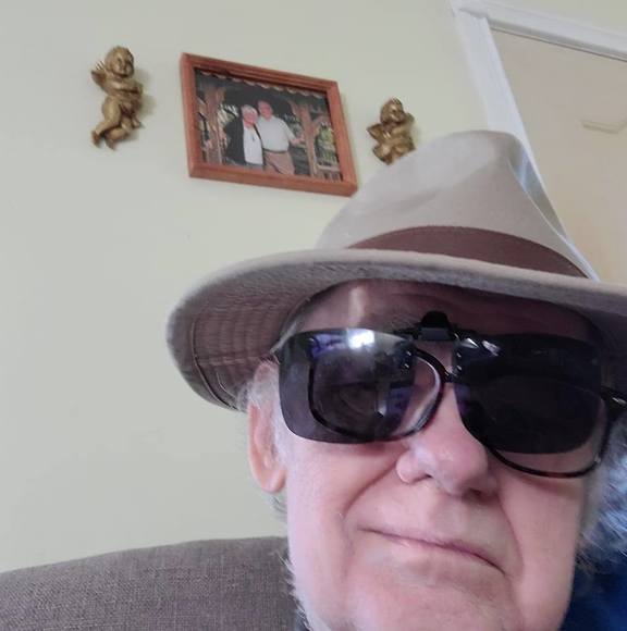 Profile Picture of Ron Hamm (@reggieh562000) on Poshmark