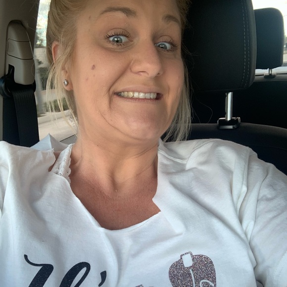 Profile Picture of Kristy Gargano (@kgargano79) on Poshmark