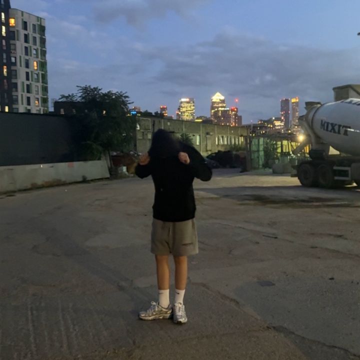 Profile Picture of ks_stackpaper (@ks_stackpaper) on Tiktok