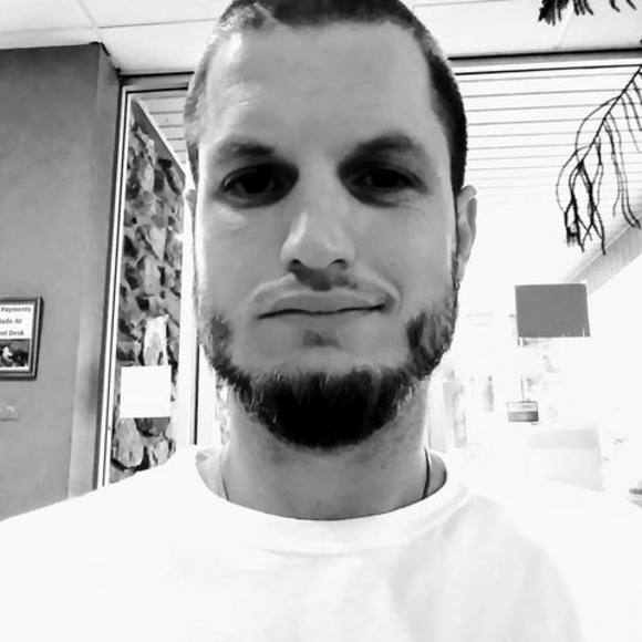 Profile Picture of Andrew Mertsch (@andrewmertsch) on Poshmark