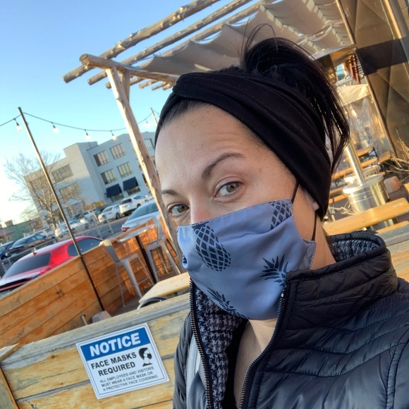 Profile Picture of Lori Dasilva (@loridasilva) on Poshmark