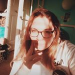 Profile Picture of yikes a bug (@roxanne.in.a.boxanne) on Instagram