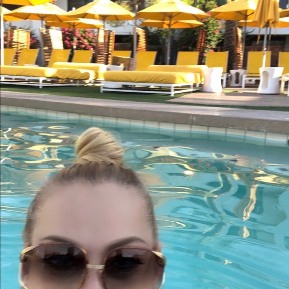 Profile Picture of Jackeline Shaw (@jackrodrigu6) on Poshmark