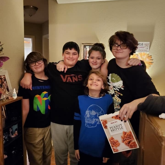 Chrystal Ortiz - Poshmark Profile Picture of Chrystal Ortiz (@chrystaljortiz) on Poshmark