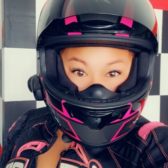 Profile Picture of Kiara Augliera (@trank) on Poshmark