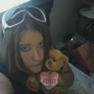 Profile Picture of Ashly Roberts (@gatorgirlduh) on Twitter