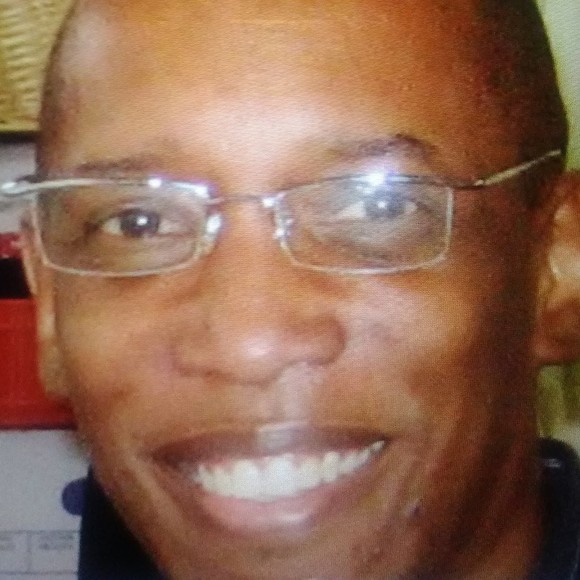 Profile Picture of Edward Chalmers (@edward_chalmers) on Poshmark