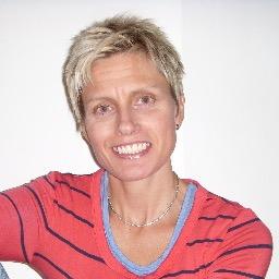 Profile Picture of Caroline Blake (@_CarolineBlake) on Twitter