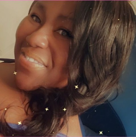 Profile Picture of Cynthia Wiggins (@cyndi9802) on Poshmark